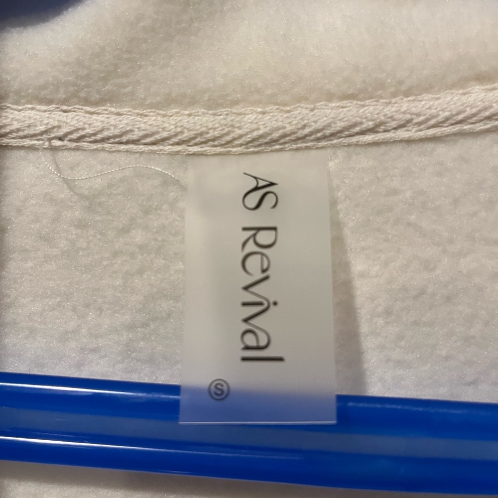 Alter’d State cropped fleece, NWT - Picture 8 of 15